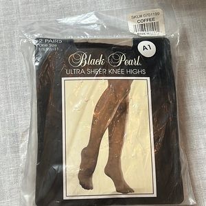 🌞 Black Pearl NWT Vtg ultra sheer knee highs 2 pairs coffee one size fits most